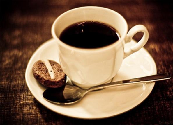 بررسی کافئین موجود در قهوه اسپرسو