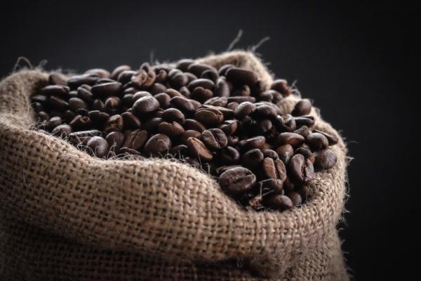بازار خرید قهوه عربیکا