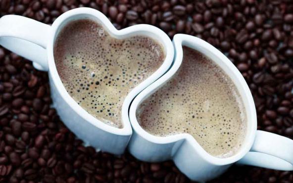بررسی کافئین موجود در پودر قهوه اسپرسو